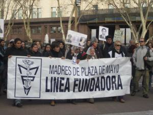 399505_10150965806765918_182372379_n